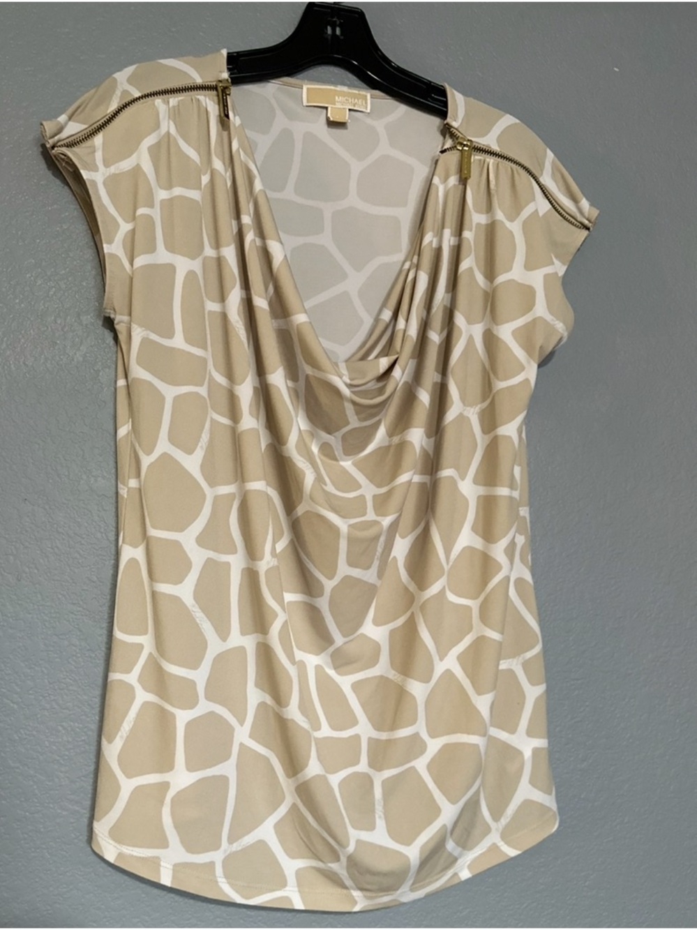 MICHAEL KORS BEIGE GIRAFFE PRINT BLOUSE
